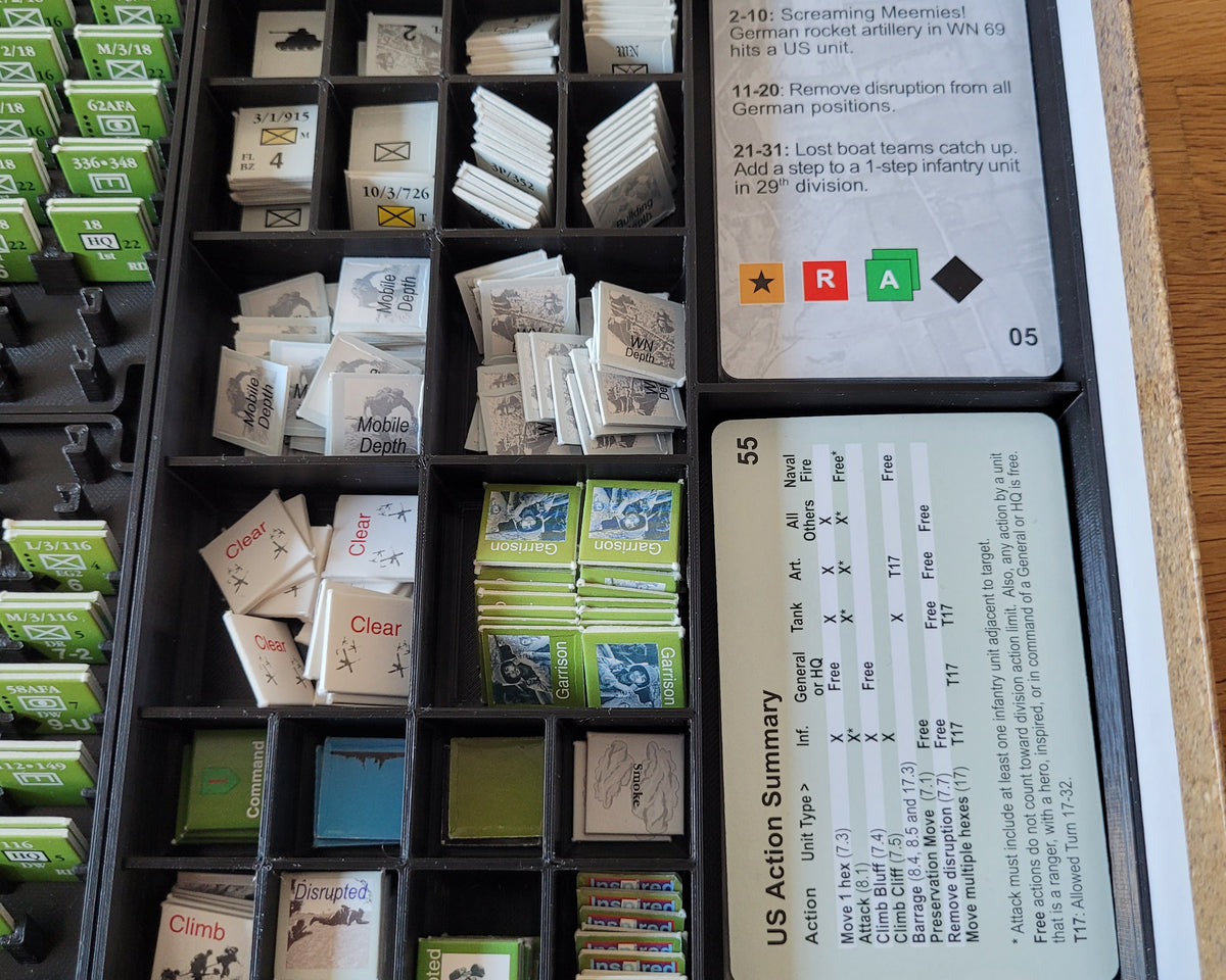 Compartiments pour les jetons et cartes de D-Day at Omaha Beach
